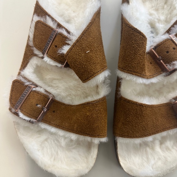 BRAND NEW Birkenstock Arizona Shearling Suede Leather in Mink Shoes - Picture 3 of 5